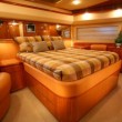 ferretti-880-10.jpg